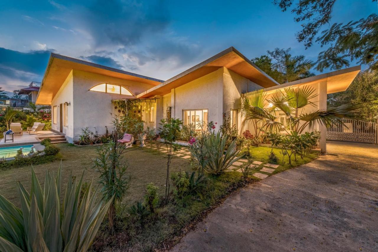 Saffronstays Roselle, Malavli - Pet-Friendly Pool Villa With Modern Interiors Лонавала Екстериор снимка