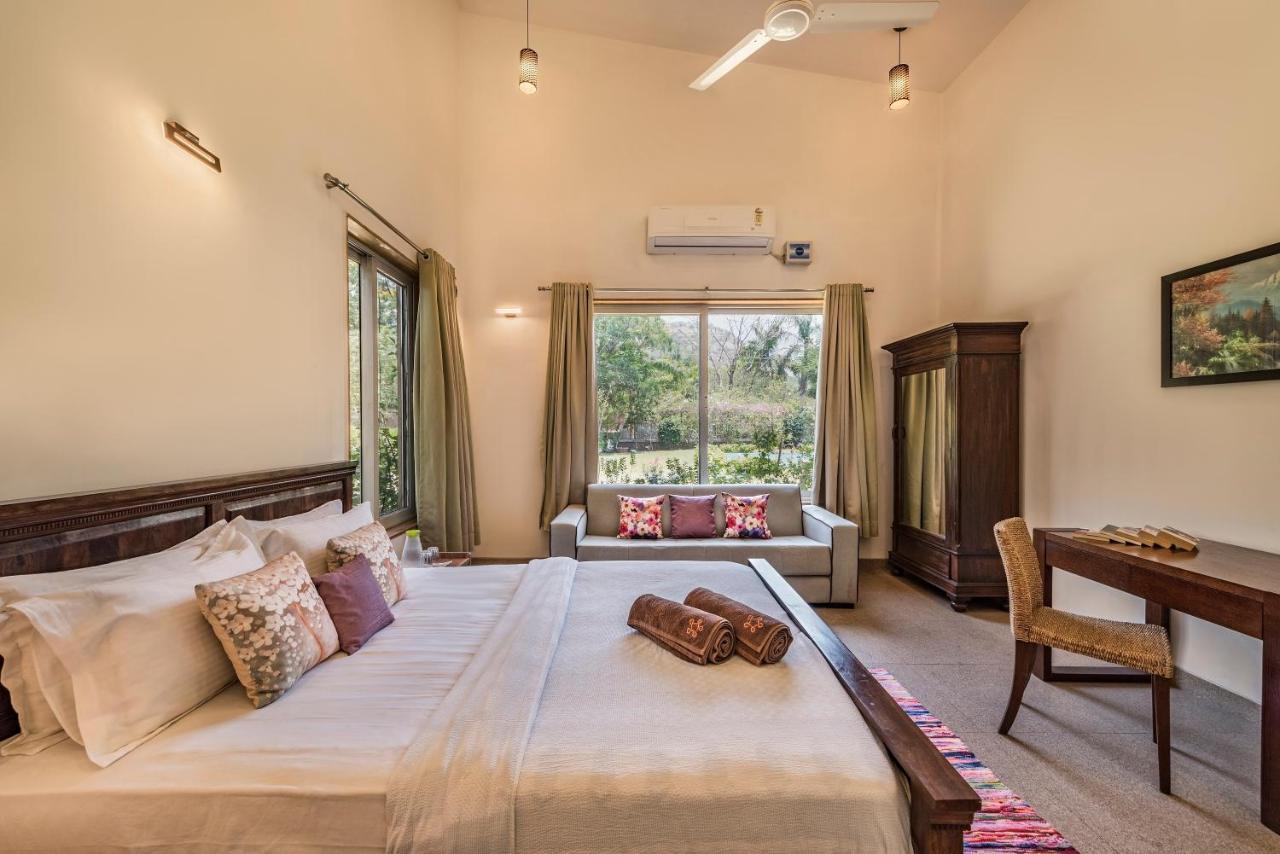Saffronstays Roselle, Malavli - Pet-Friendly Pool Villa With Modern Interiors Лонавала Екстериор снимка